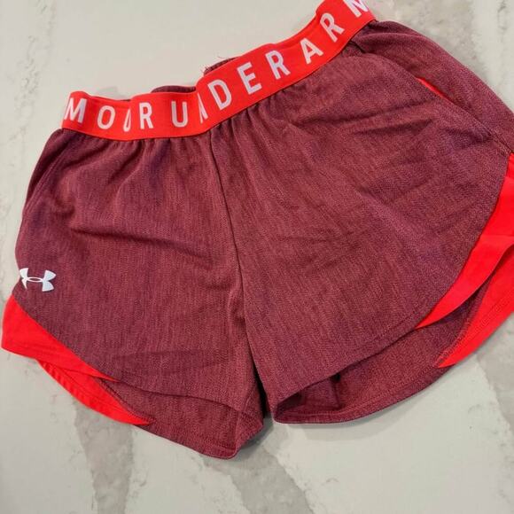 Under Armour Play Up Twist Activewear Shorts Womens XS Loose Fit Wildflower Beta - Picture 2 of 5